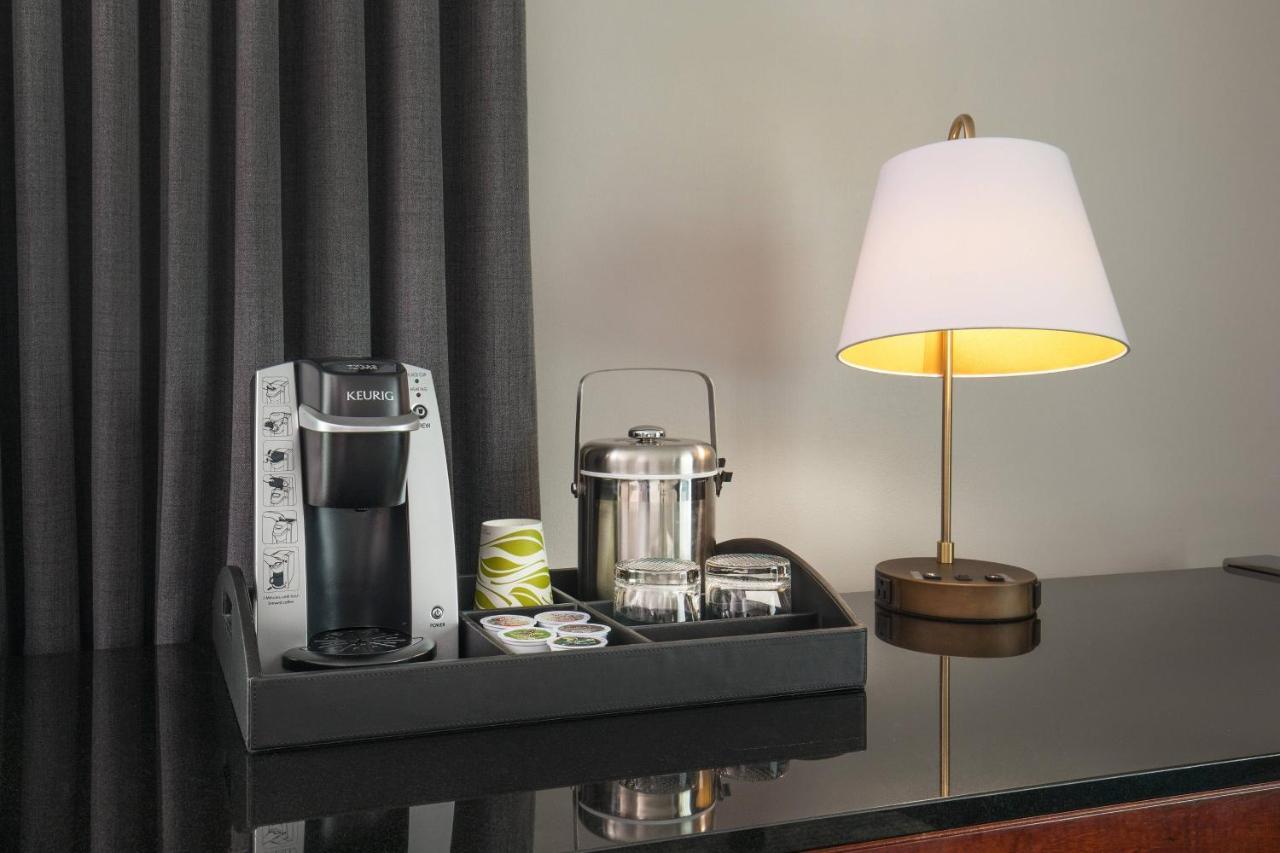 Guest Room 1 King