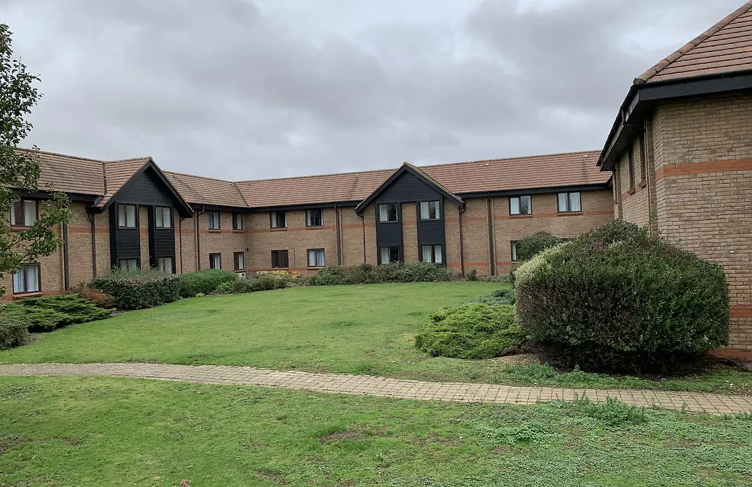 Ramada Cambridge-1